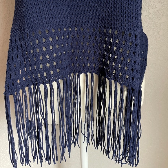 BB Dakota | Yuri Fringe Sweater Vest (NWT) - Picture 4 of 6